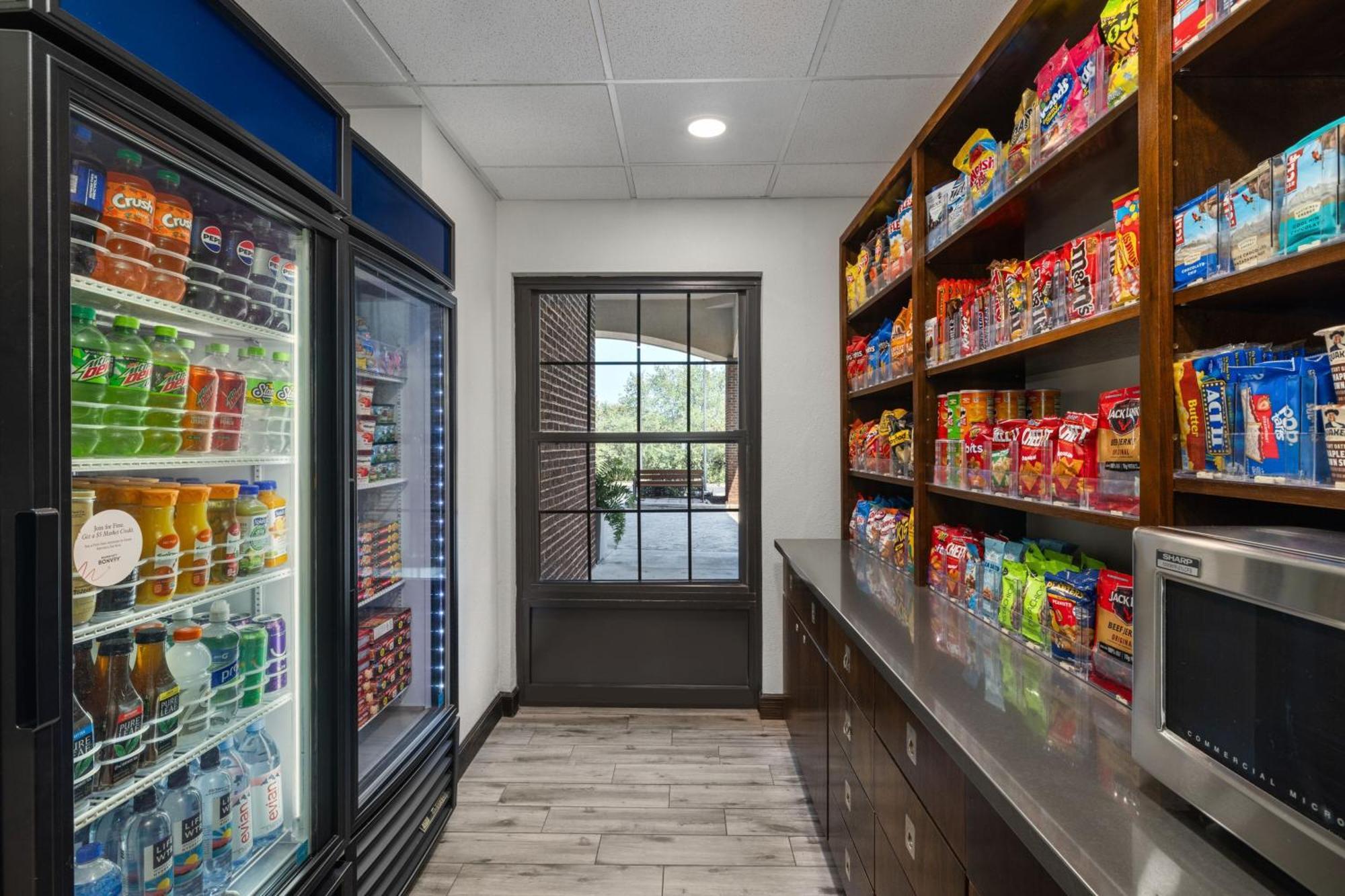Four Points By Sheraton Greensboro Airport Екстер'єр фото