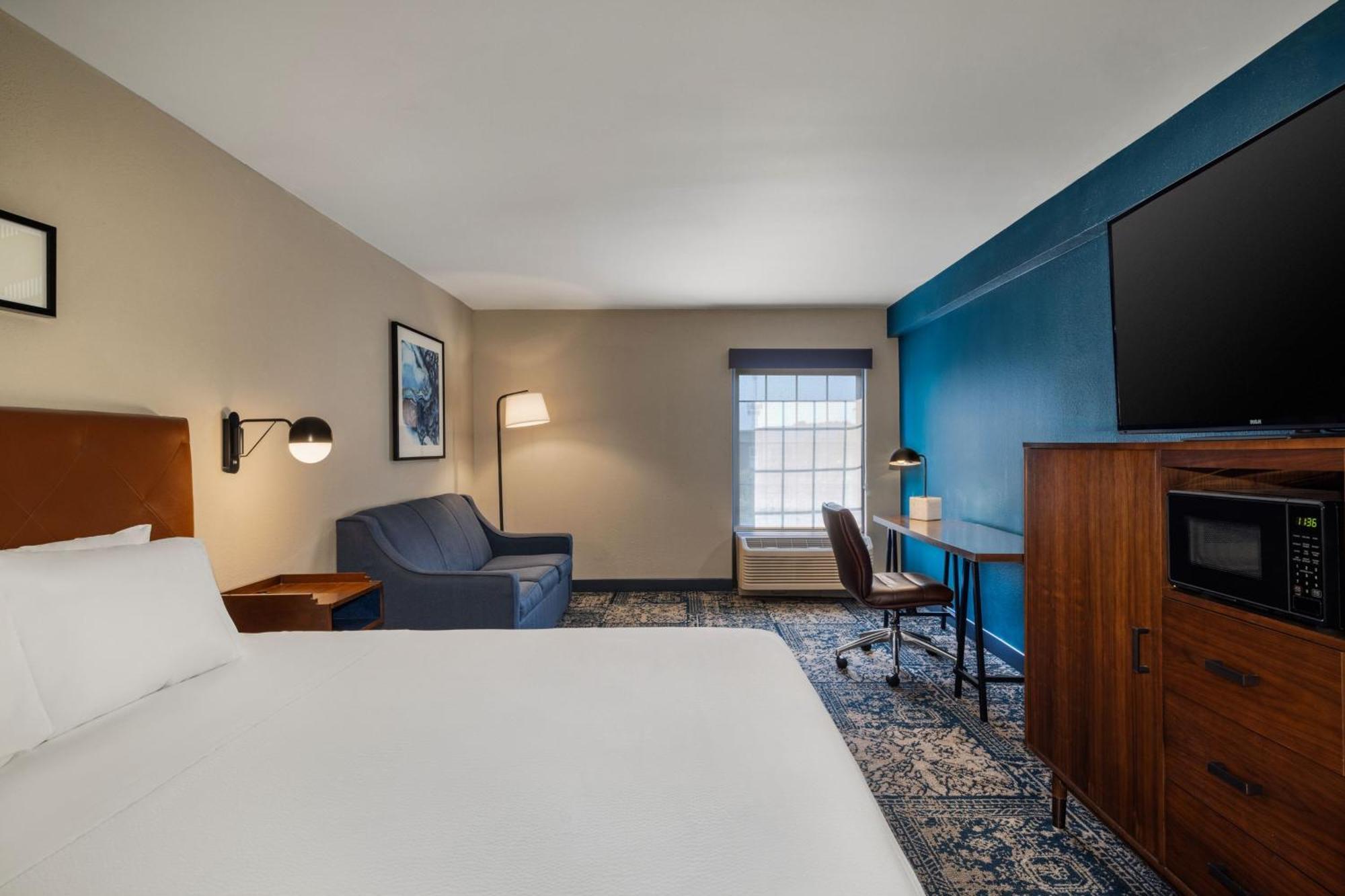 Four Points By Sheraton Greensboro Airport Екстер'єр фото