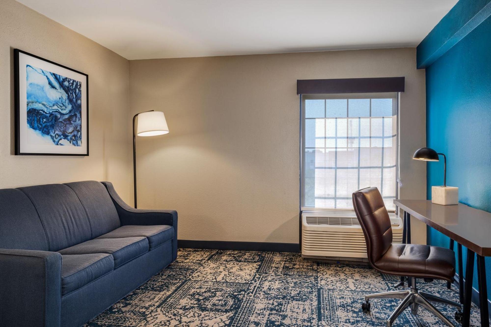 Four Points By Sheraton Greensboro Airport Екстер'єр фото