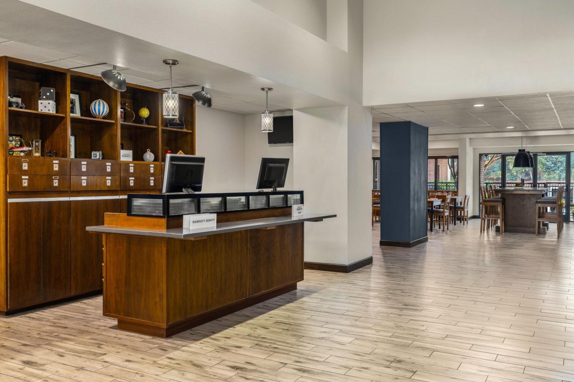 Four Points By Sheraton Greensboro Airport Екстер'єр фото