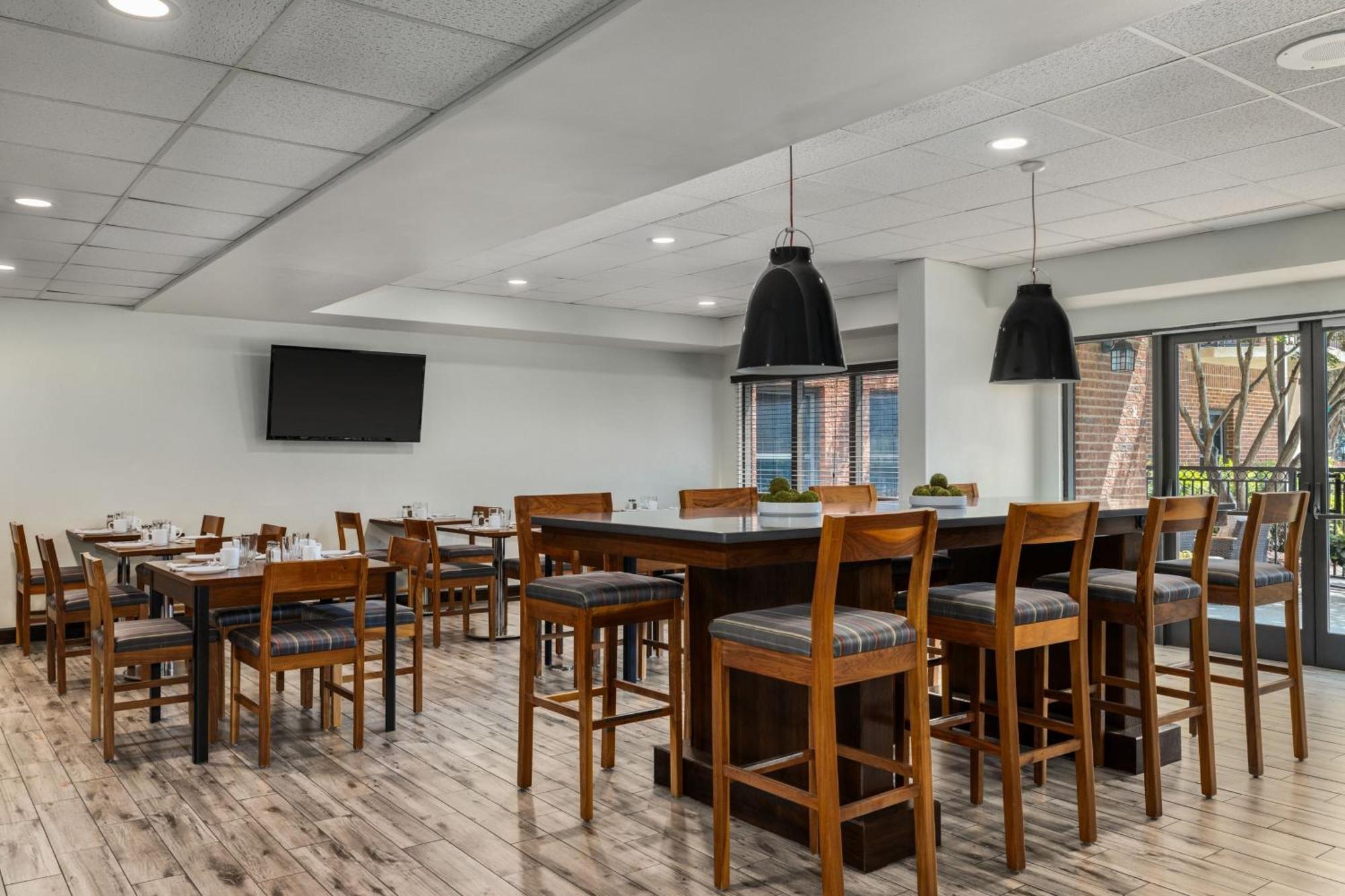 Four Points By Sheraton Greensboro Airport Екстер'єр фото