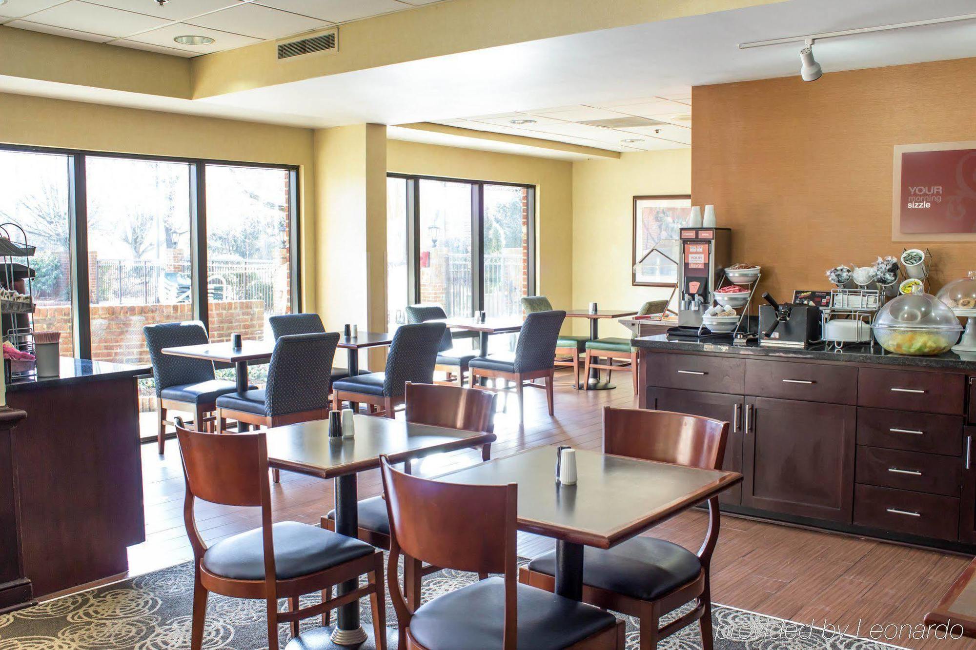 Four Points By Sheraton Greensboro Airport Екстер'єр фото