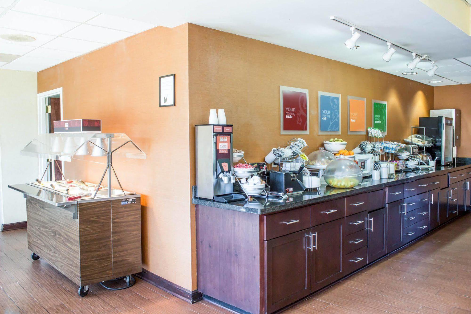 Four Points By Sheraton Greensboro Airport Екстер'єр фото